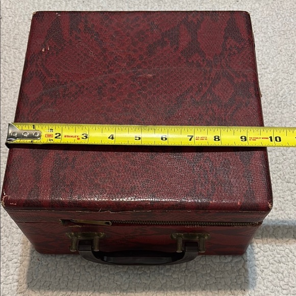 Vintage Red Snakeskin Box with Handle - Picture 2 of 11